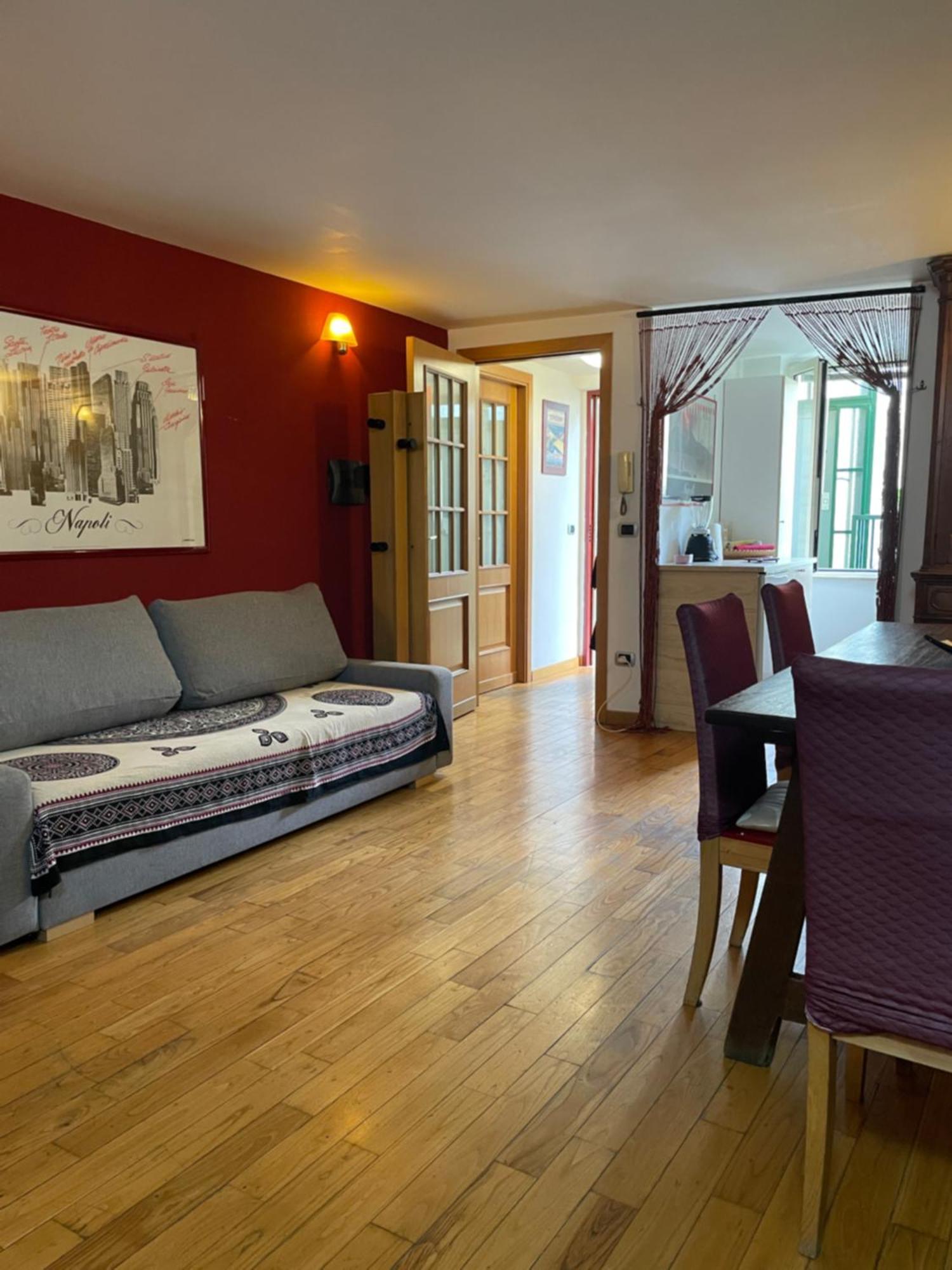 B&B Trieste&Trento Наполи Екстериор снимка